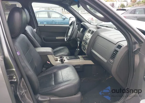 2010 Ford Escape Xlt z USA, uszkodzony, nr VIN 1FMCU0D74AKB65835